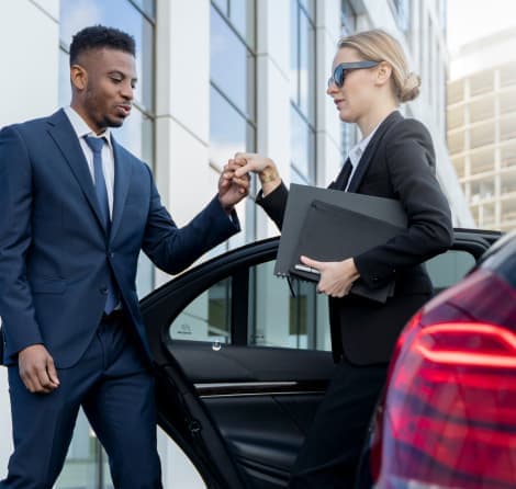 Reliable airport taxi driver in Commerce City, CO